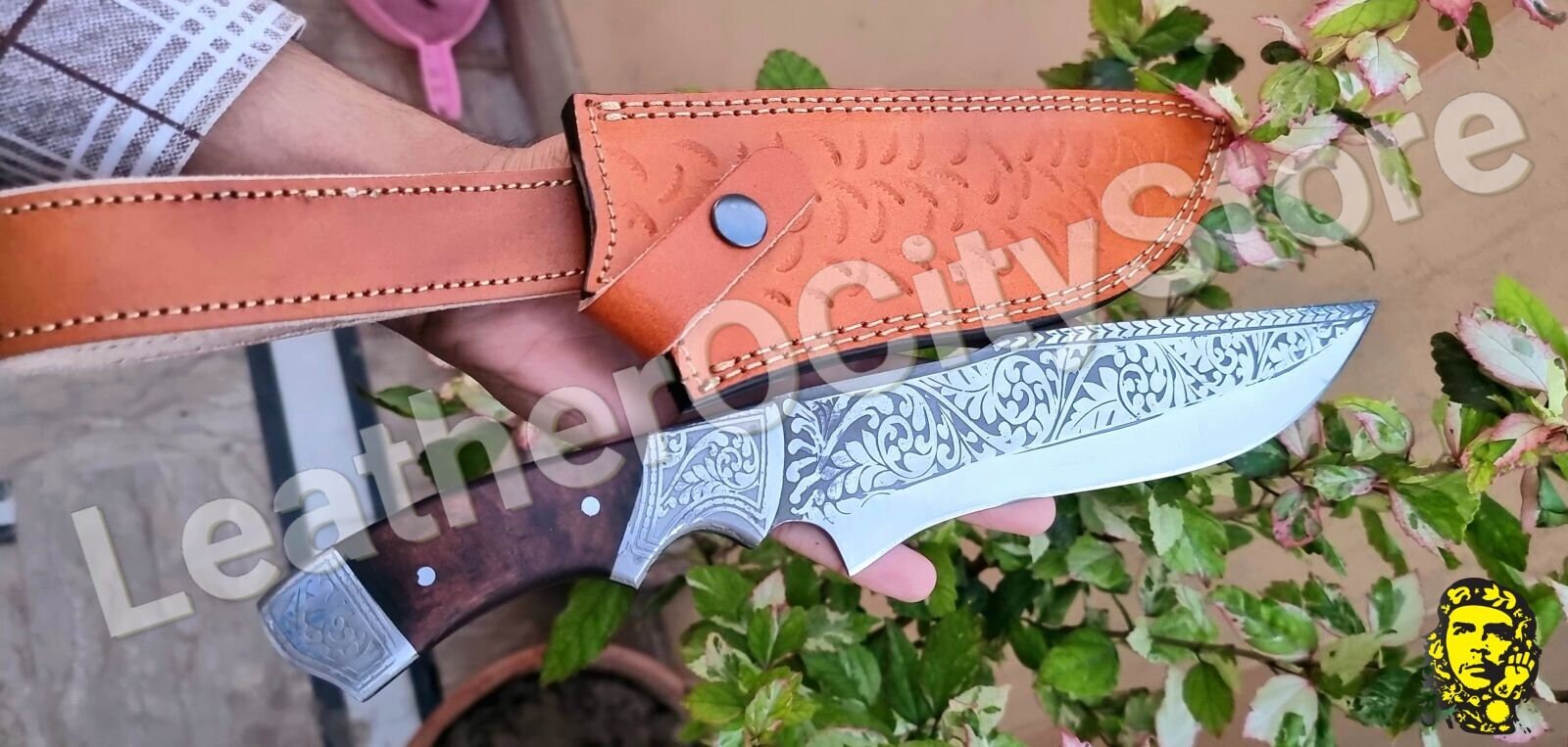 Custom Handmade D2 Steel Hunting Bowie Knife – Rosewood Handle & Leather Sheath | PinnacleVista