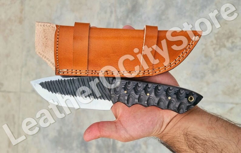 Custom Handmade D2 Steel Skinner Knife – Damascus Blade with Micarta Handle & Leather Sheath – Hunting & Camping Knife