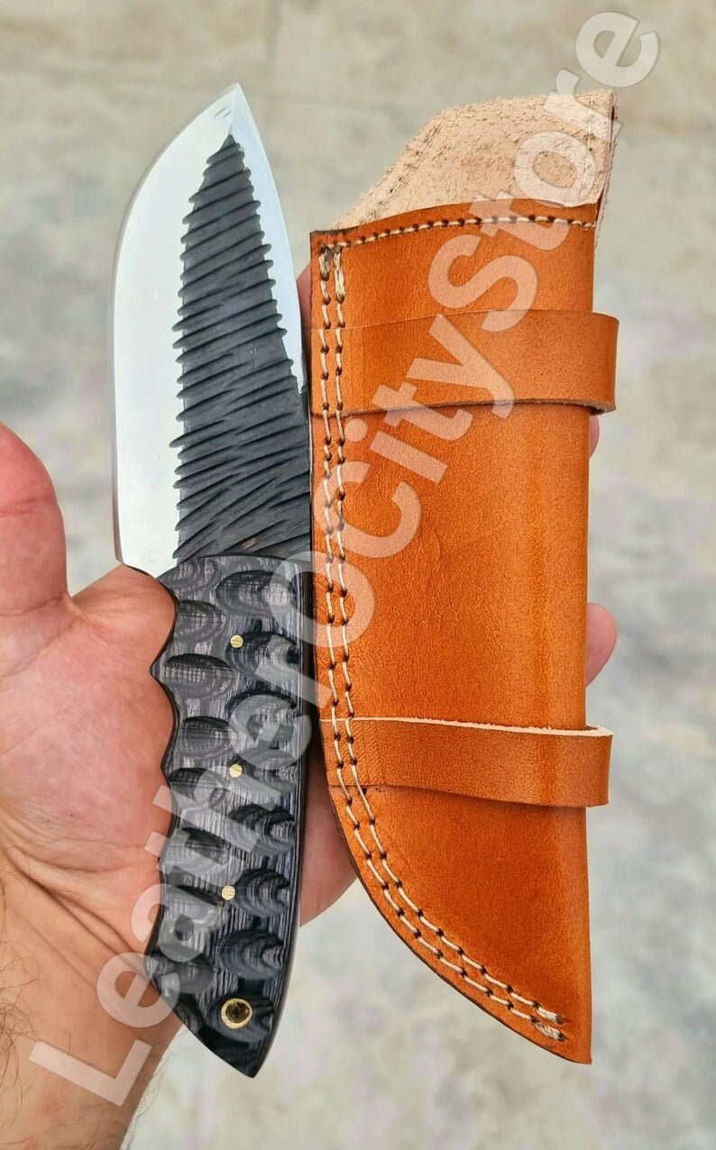 Custom Handmade D2 Steel Skinner Knife – Damascus Blade with Micarta Handle & Leather Sheath – Hunting & Camping Knife