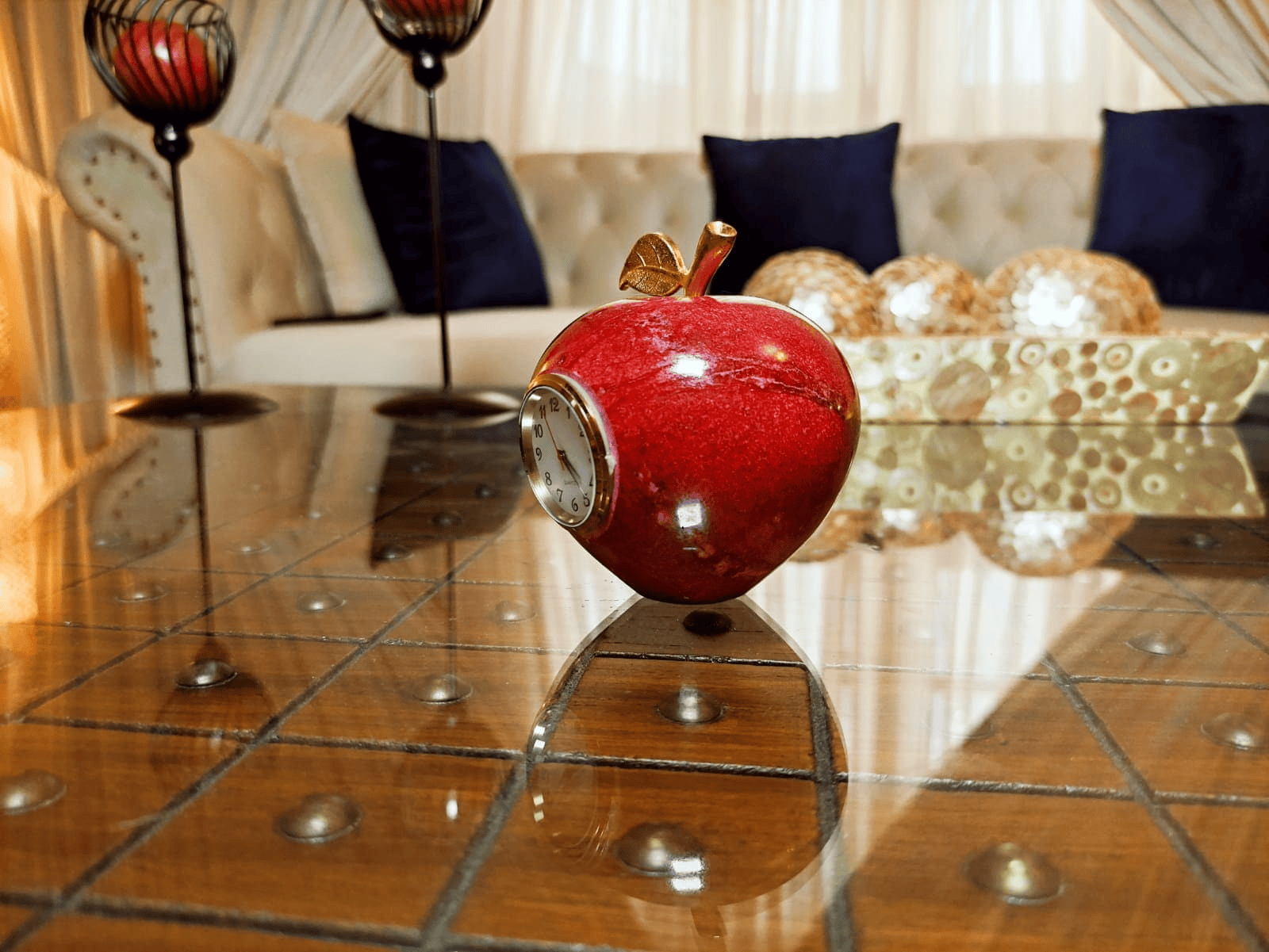 Apple-Shaped Marble Paperweight with Clock – Handmade Onyx Desk Decor for Office, Study & Gifts | PinnacleVista Natural Stone Collection